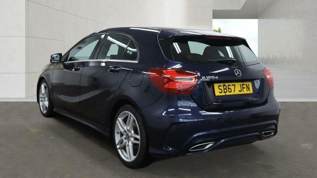 Mercedes-Benz A Class 1.5 A180d Amg Line Premium Euro 6 Ss Blue #3