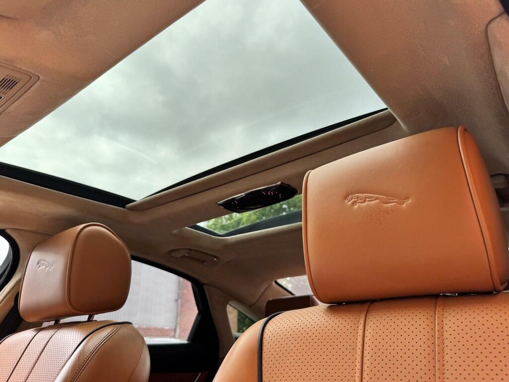 Jaguar XJ Tdvi Sovereign Silver #39