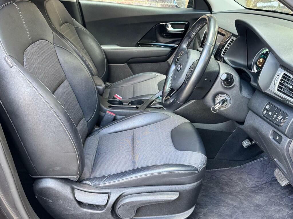 Kia Niro 1.6 Gdi 2 Dct Euro 6 Ss PE69YMP Grey #3