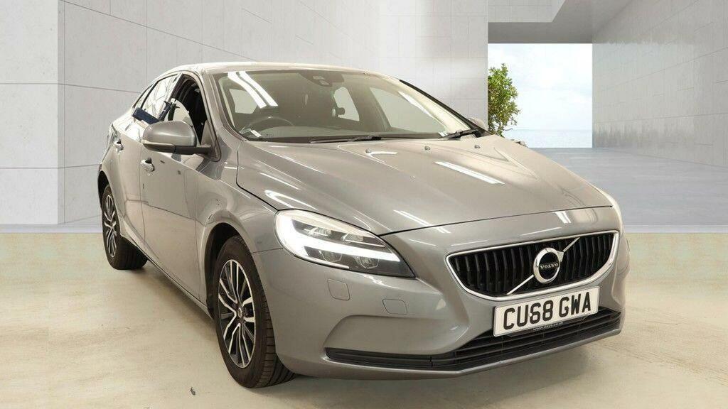 Volvo V40 2.0 D2 Momentum Nav Plus Euro 6 Ss Grey
