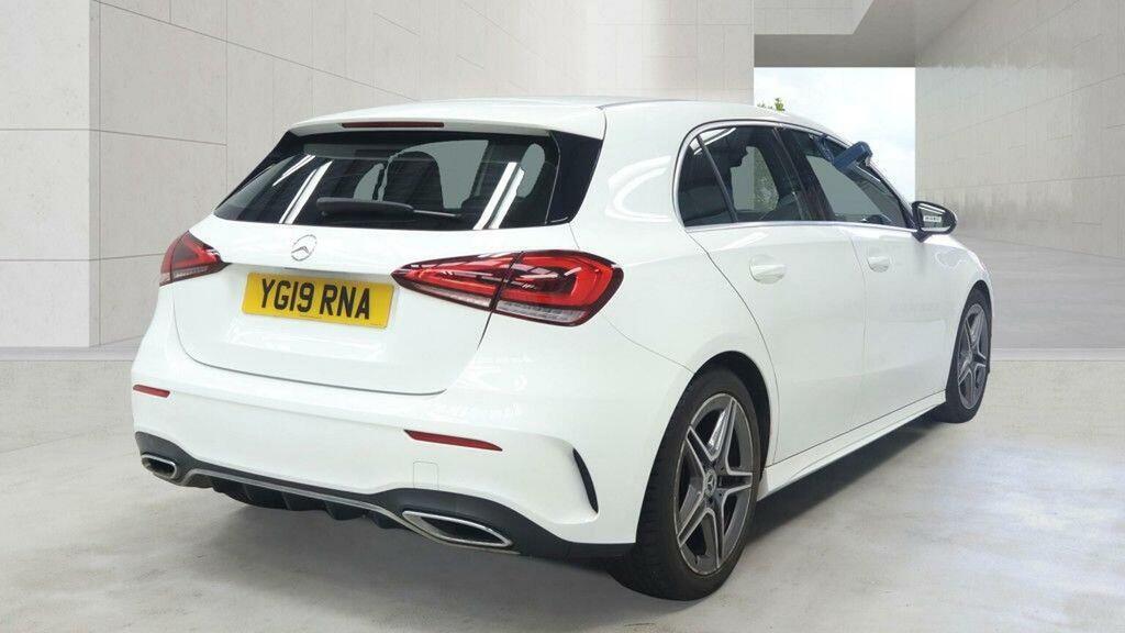 Mercedes-Benz A Class 1.5 A180d Amg Line 7G-dct Euro 6 Ss White #4