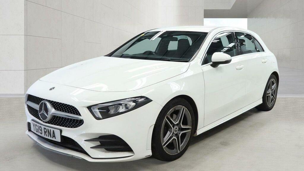 Mercedes-Benz A Class 1.5 A180d Amg Line 7G-dct Euro 6 Ss White #2