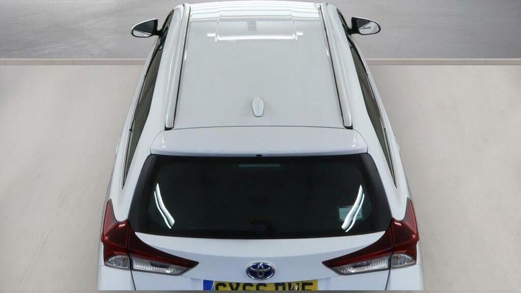 Toyota Auris Hatchback Blue #9