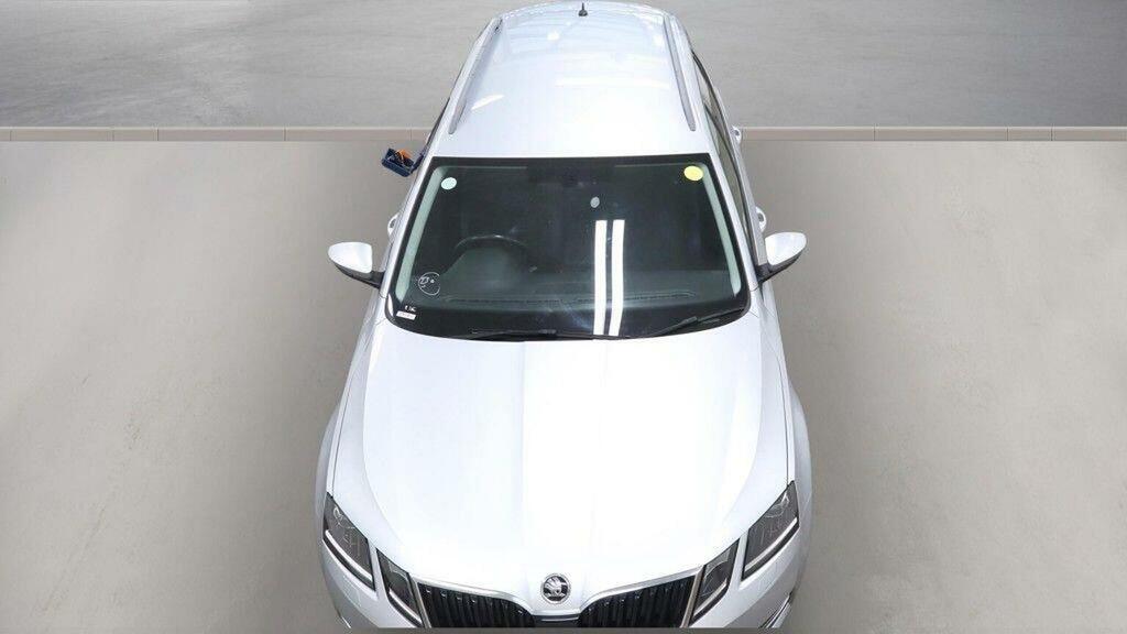 Skoda Octavia 2.0 Tdi Cr Se Technology Grey #8