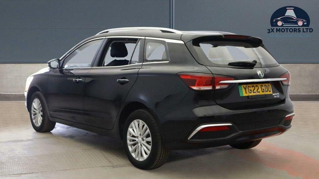 MG MG5 Estate Black #3