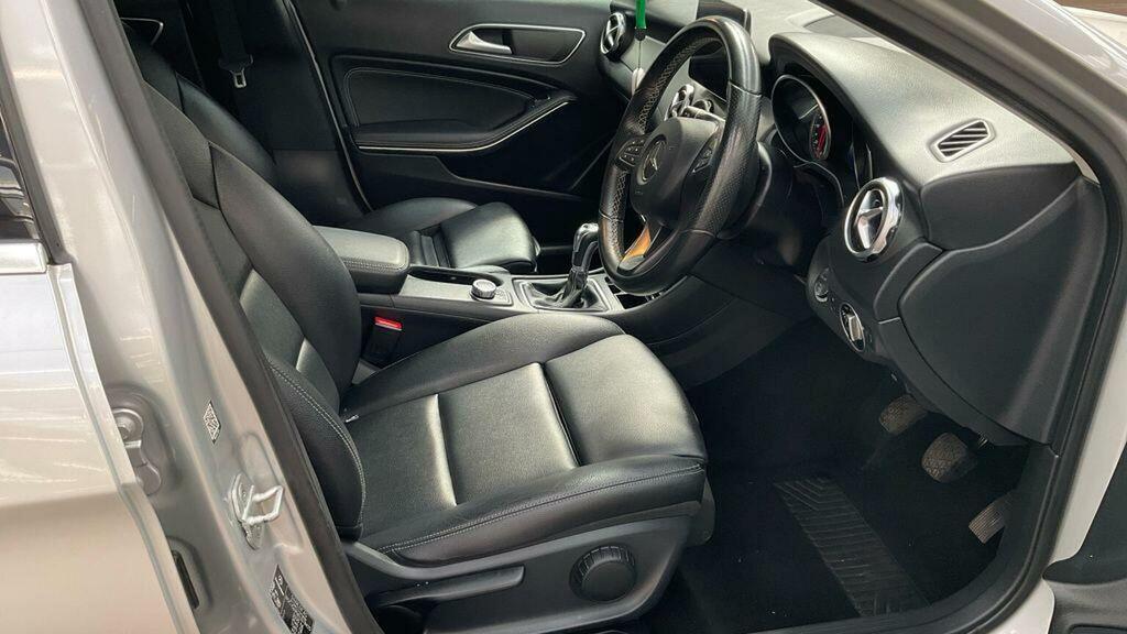 Mercedes-Benz GLA Class 2.1 Gla200d Sport Euro 6 Ss Silver #4