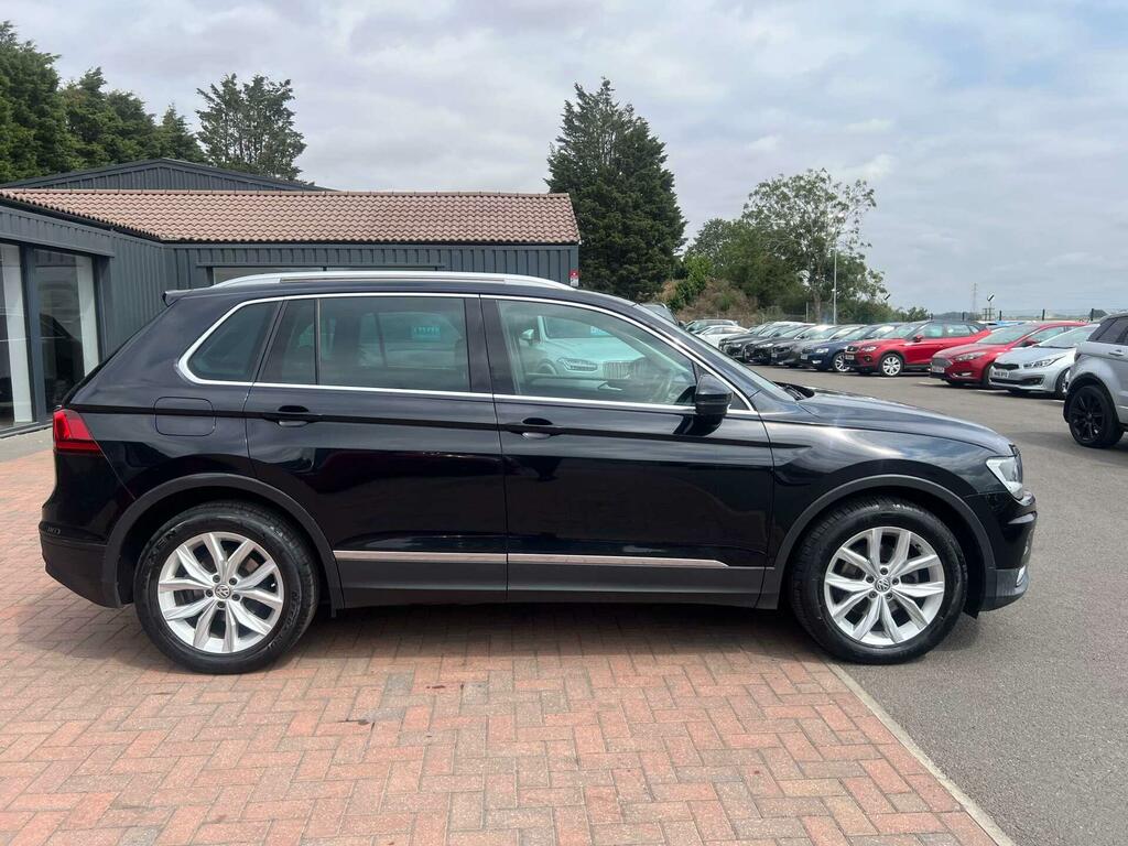 Volkswagen Tiguan 2.0 Tdi Bluemotion Tech Se Navigation Dsg Euro 6 Black #6