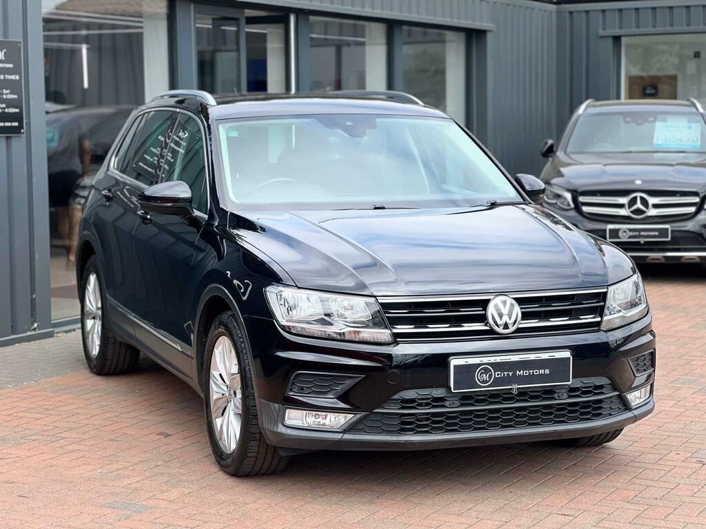 Volkswagen Tiguan 2.0 Tdi Bluemotion Tech Se Navigation Dsg Euro 6 Black #4