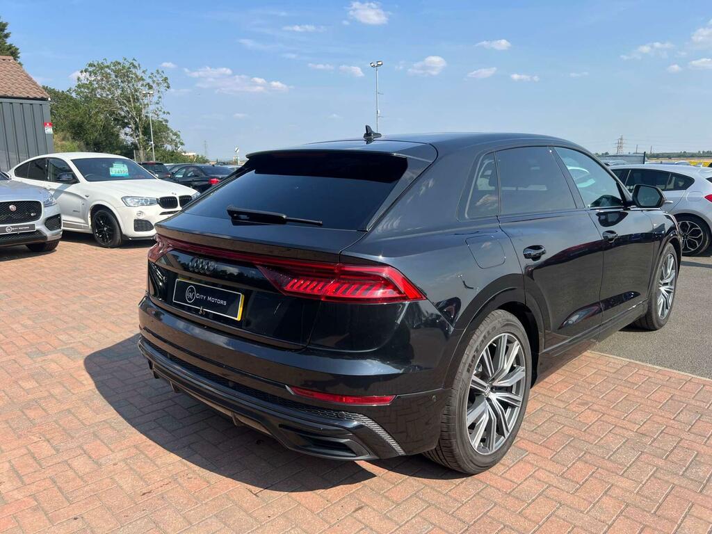 Audi Q8 S Line Black #6