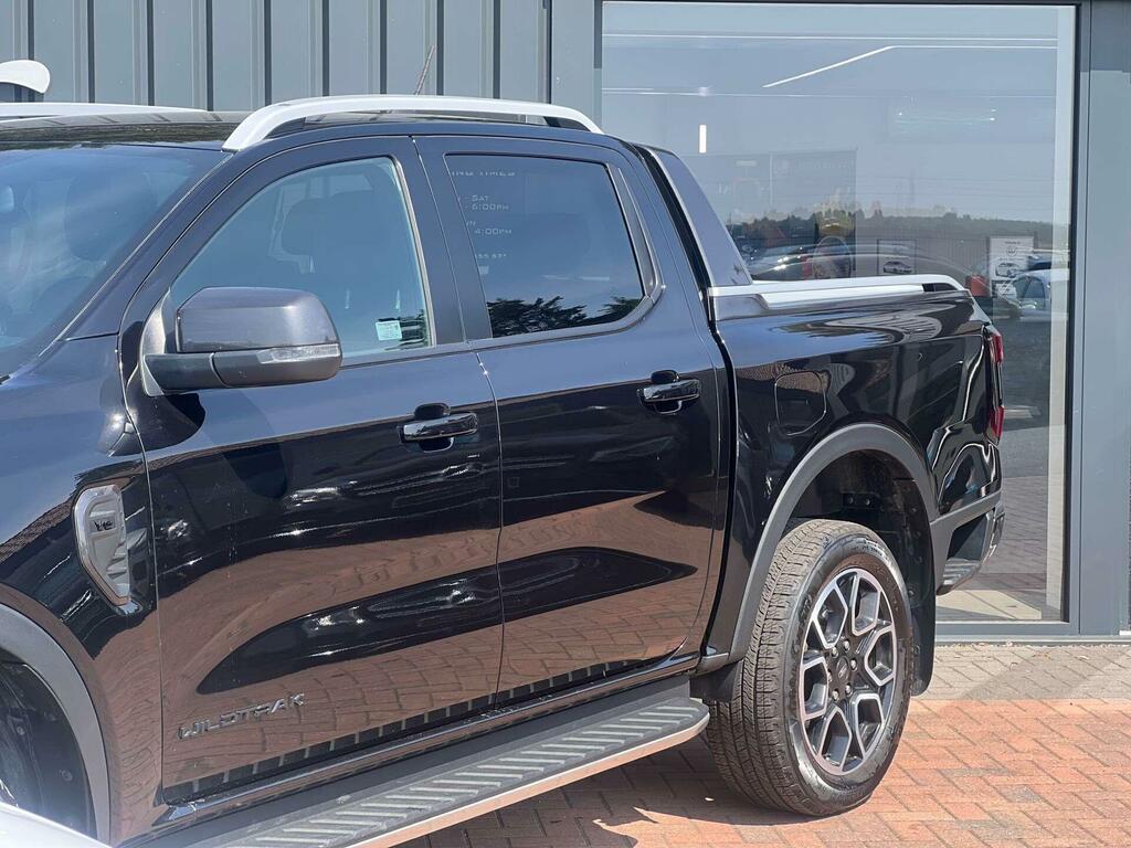 Ford Ranger Wildtrak Black #2