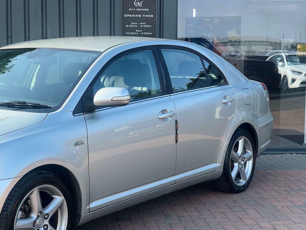 Toyota Avensis 2.2 D-4d T180 Silver #2