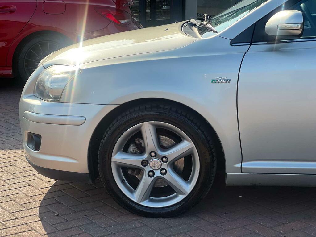 Toyota Avensis 1.8 Vvt-i T3-x Grey #10