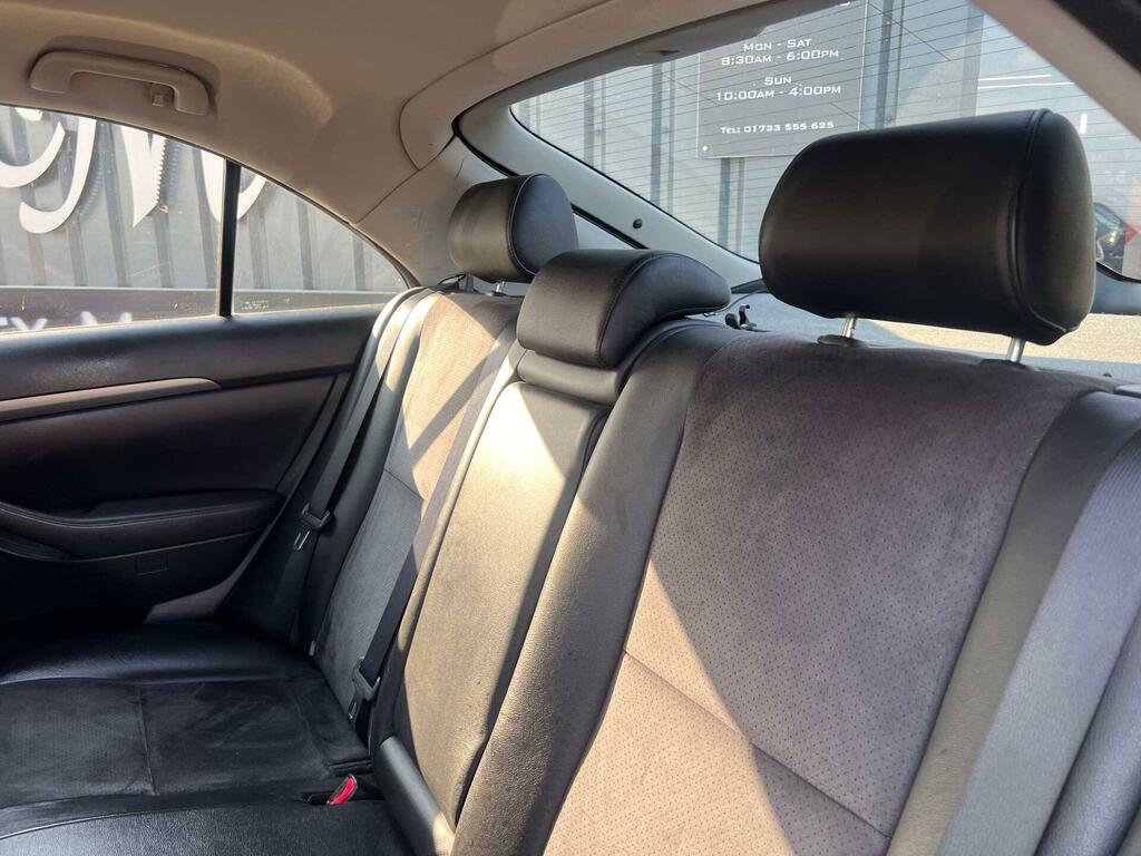 Toyota Avensis 1.8 Vvt-i T3-x Grey #22