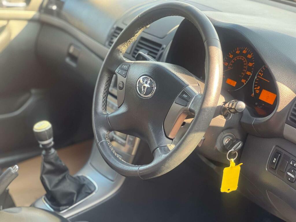 Toyota Avensis 1.8 Vvt-i T3-x Grey #13