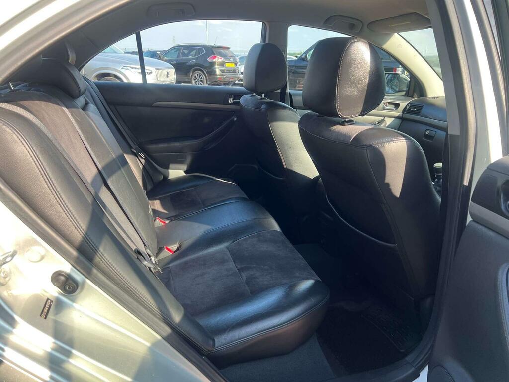 Toyota Avensis 1.8 Vvt-i T3-x Grey #19
