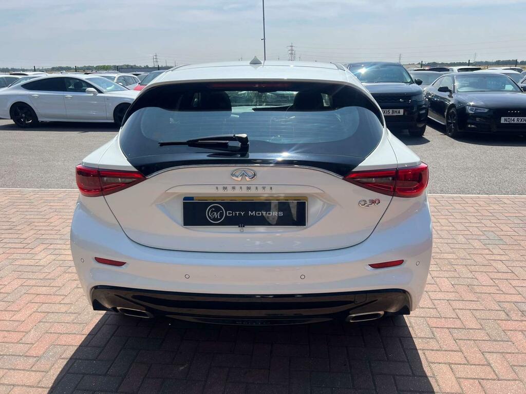 Infiniti Q30 Hatchback Grey #10
