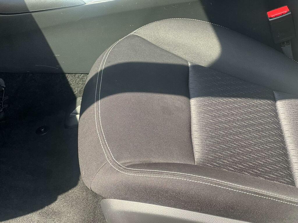 Infiniti Q30 Hatchback Grey #40