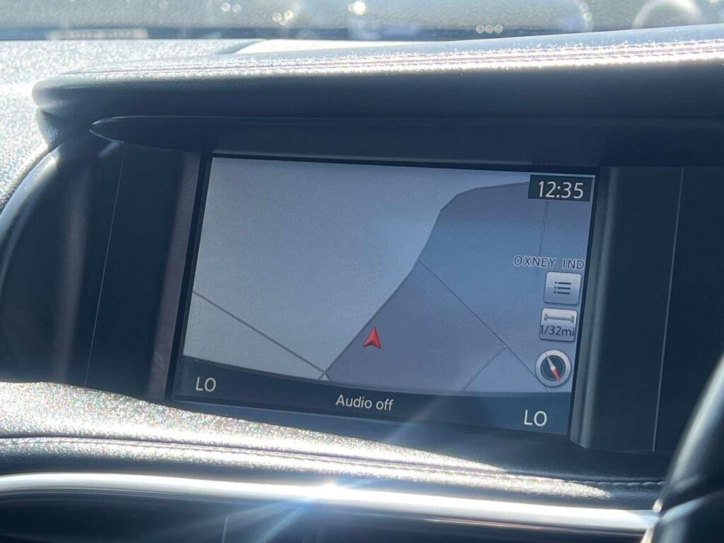 Infiniti Q30 Hatchback Grey #26