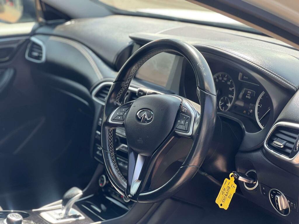 Infiniti Q30 Hatchback Grey #21