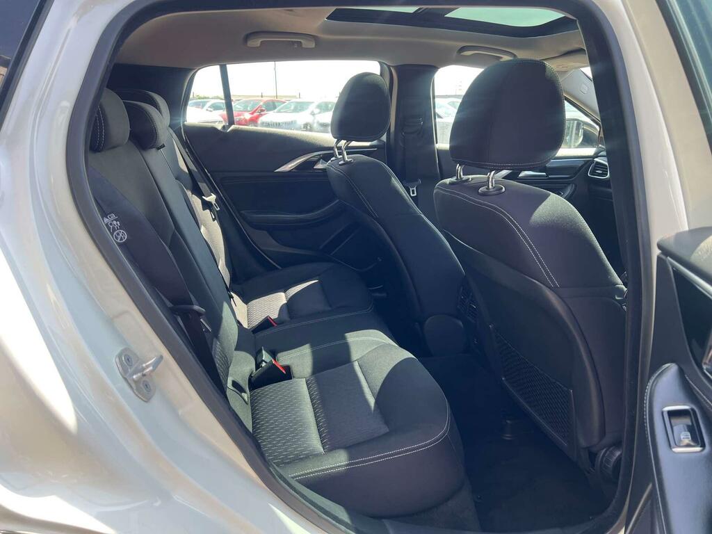 Infiniti Q30 Hatchback Grey #32