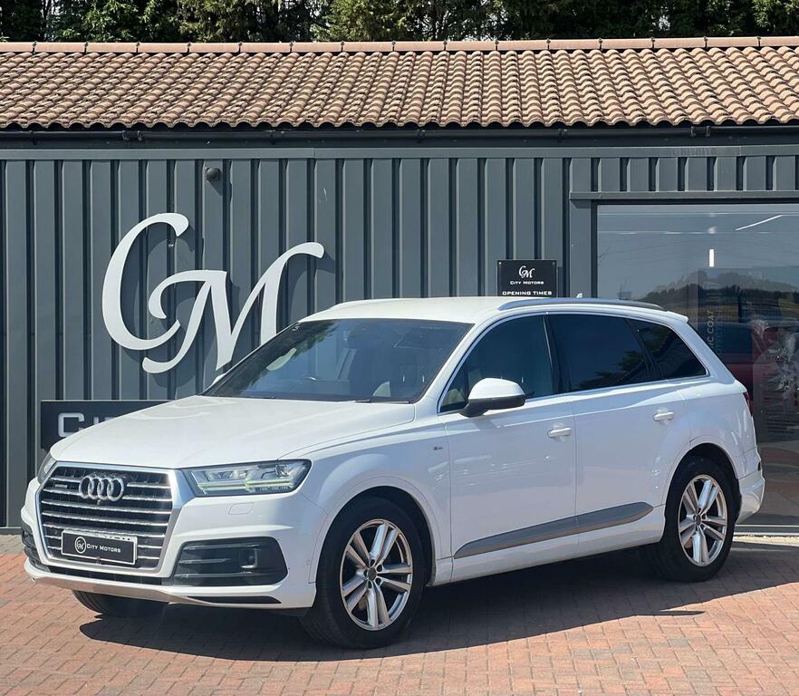 Audi Q7 S Line White