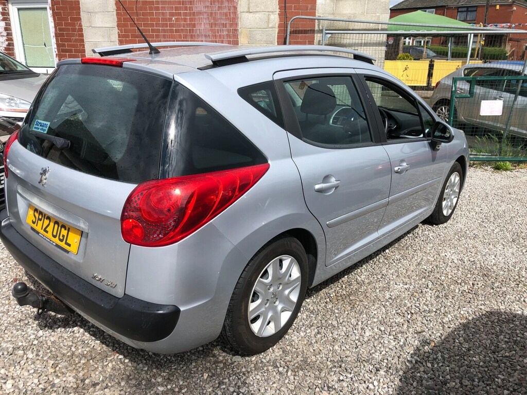 Peugeot 207 1.6 Hdi 92 Active Silver #5