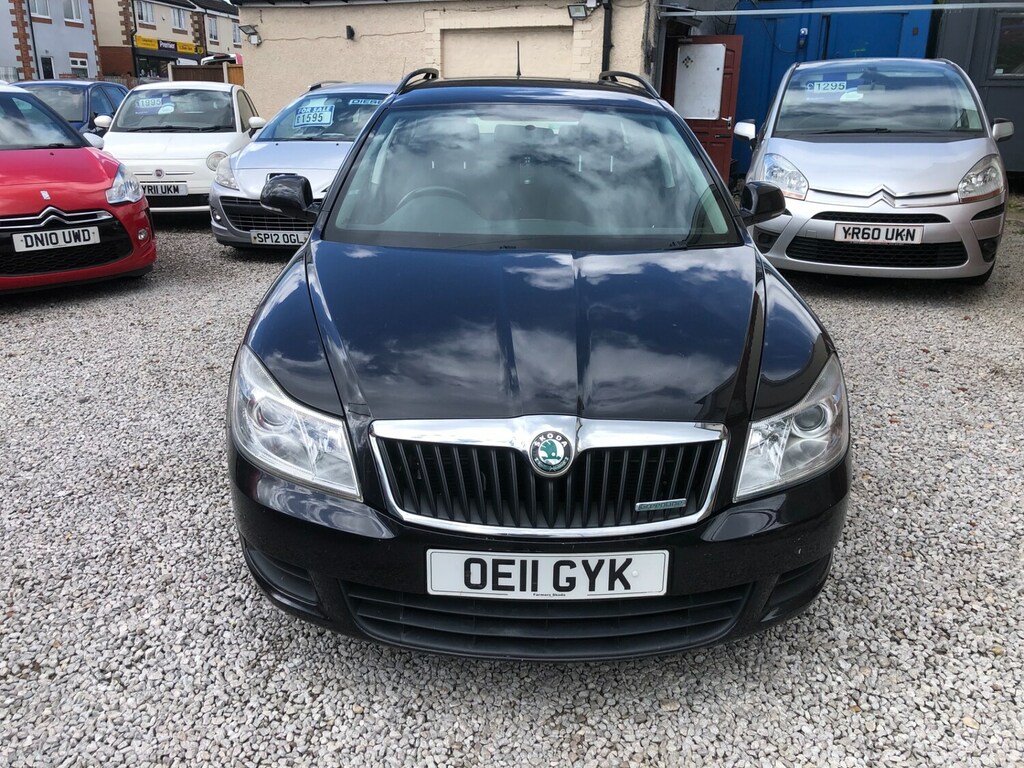 Skoda Octavia 1.6 Tdi Cr Greenline II Black #2