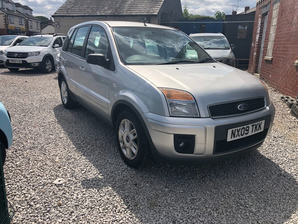 Ford Fusion 1.6 Zetec Climate Silver