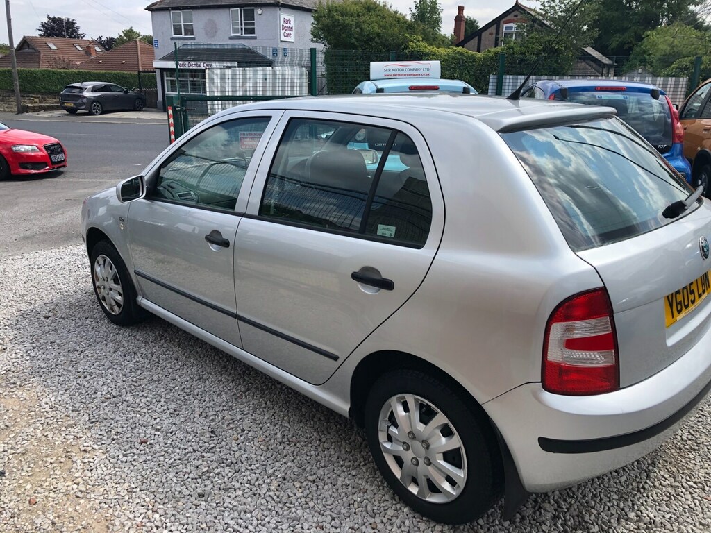 Skoda Fabia 1.2 12V Ambiente 64Hp Silver #4