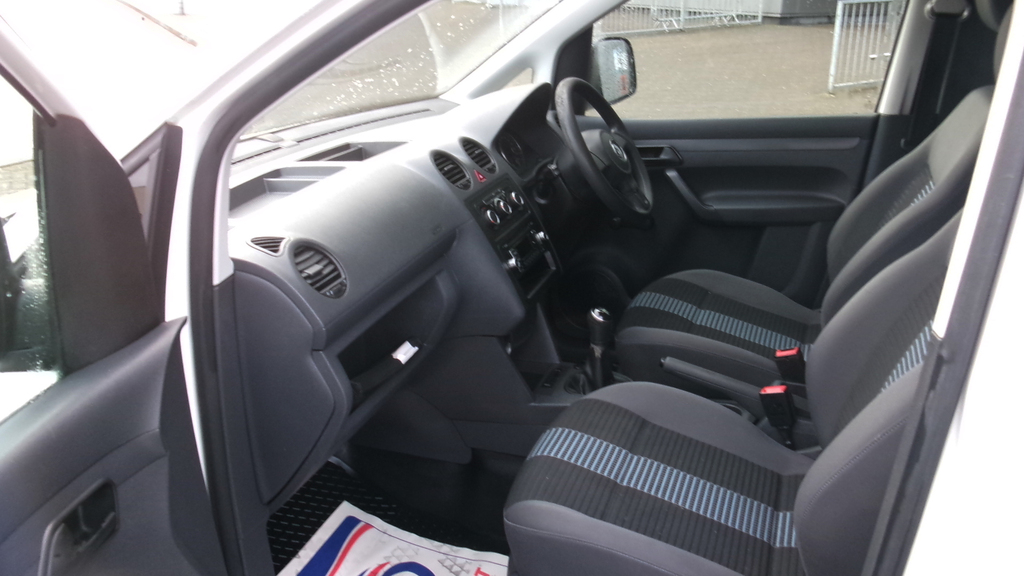 Volkswagen Caddy Volkswagen Caddy 2015 BN15YBZ White #4