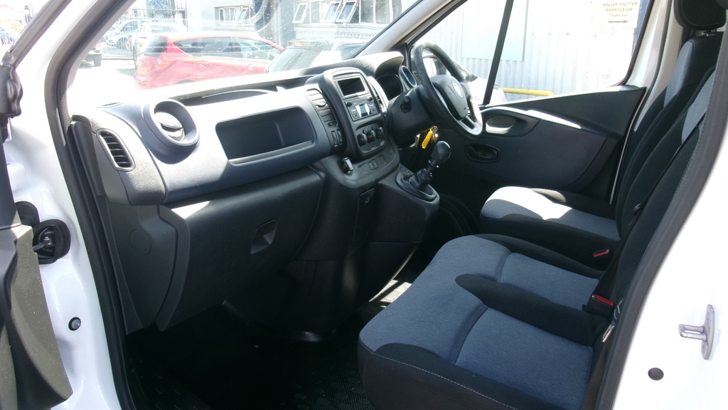 Vauxhall Vivaro Vauxhall Vivaro 2018 White #5