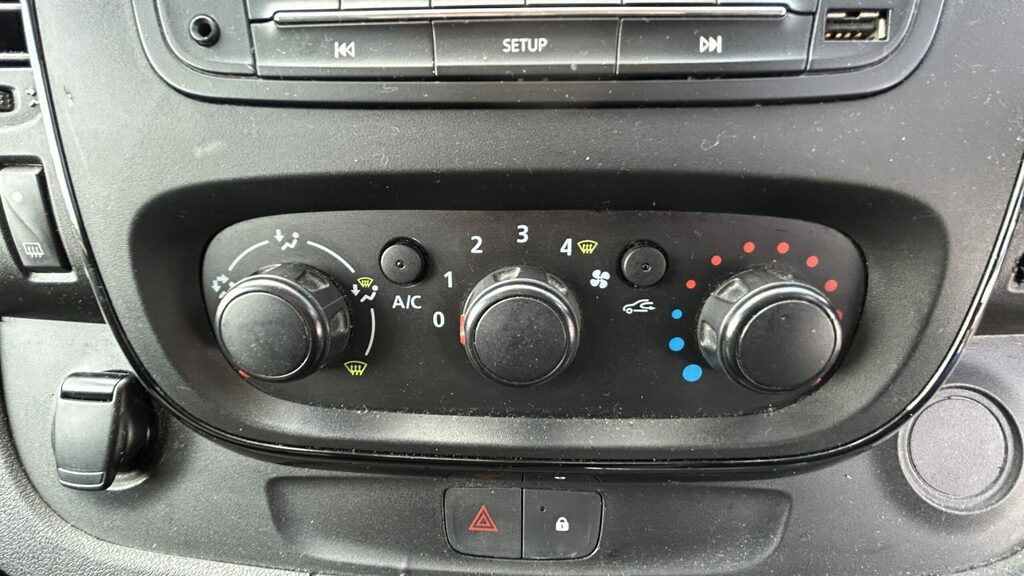 Vauxhall Vivaro Vauxhall Vivaro 2018 Yellow #3