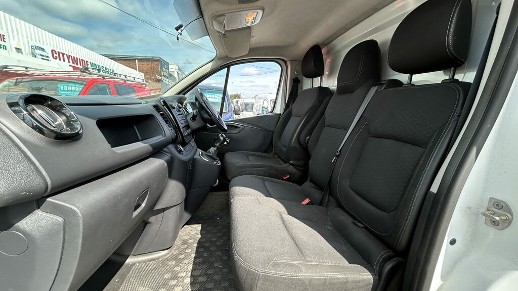 Vauxhall Vivaro Vauxhall Vivaro 2018 Yellow #5