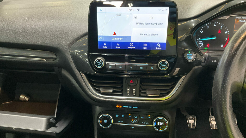 Ford Fiesta Ford Fiesta 2019 DU19ART White #3