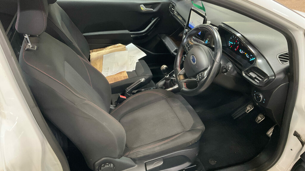 Ford Fiesta Ford Fiesta 2019 DU19ART White #2
