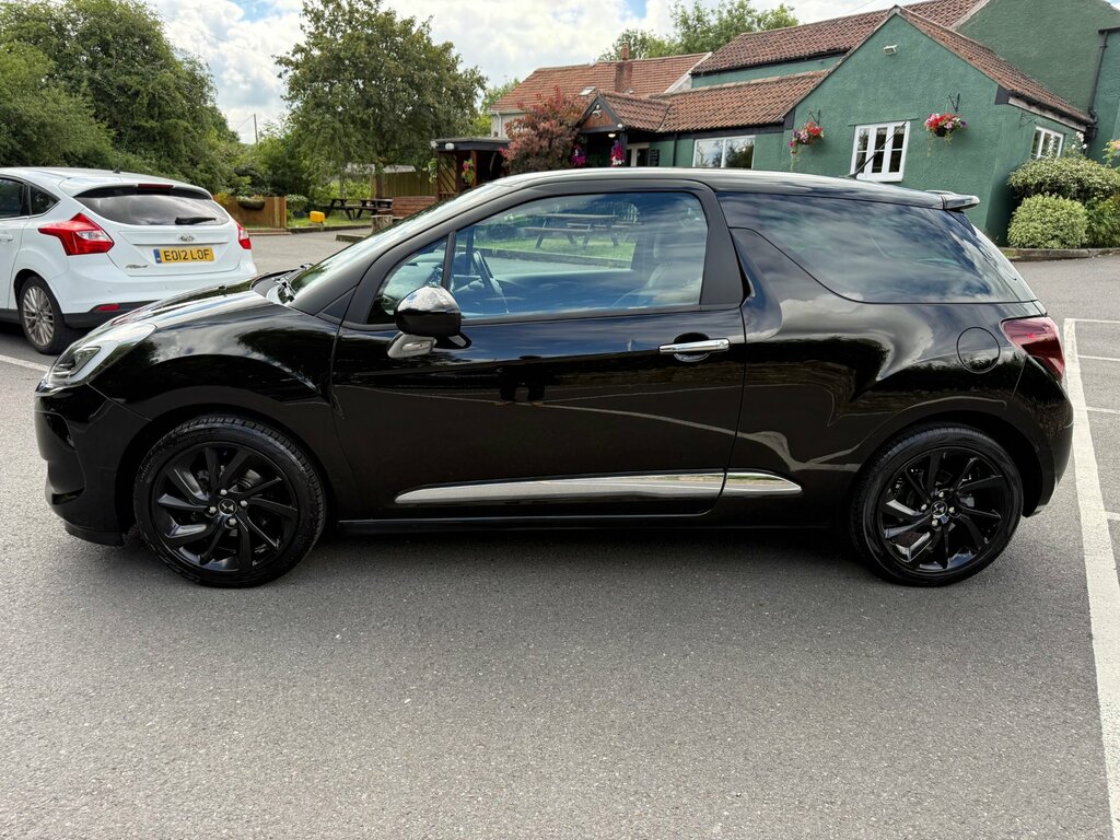 DS DS 3 1.6 Bluehdi Prestige Ss Black 0 Tax Black #4