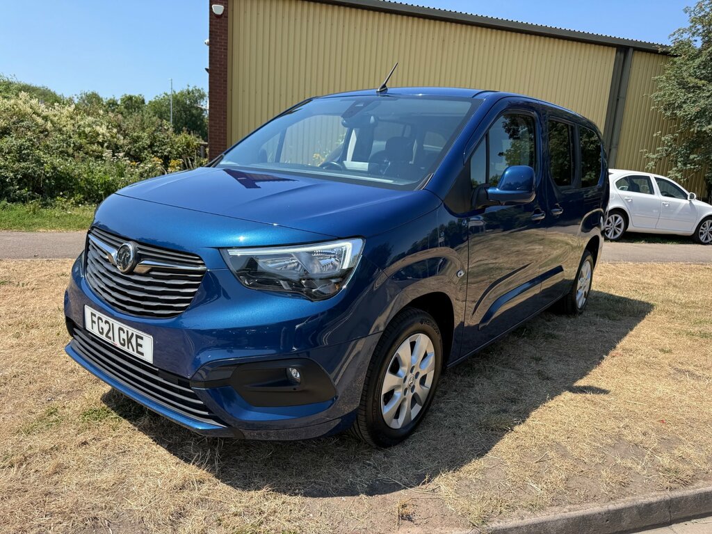 Vauxhall Combo Life 1.5 Turbo D Se XL Mpv Euro 6 S Blue