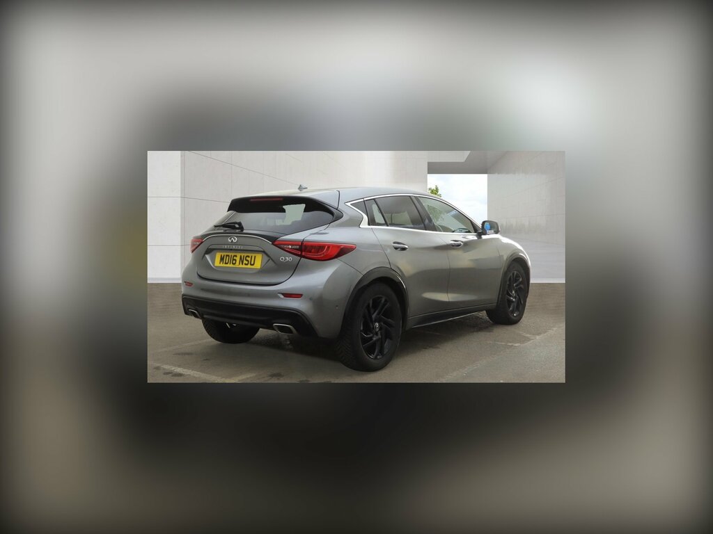 Infiniti Q30 2.2D Premium Hatchback Dct Euro 6 Ss Grey #3
