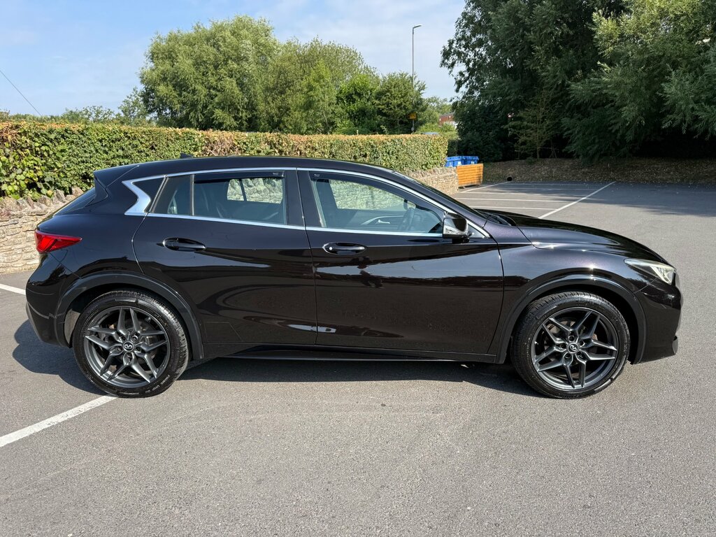 Infiniti Q30 1.5D Sport Hatchback Euro 6 Ss Black #3