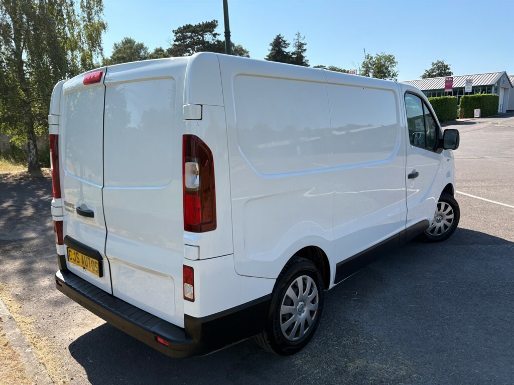 Renault Trafic Sl27 Business Plus Dci MF69NYD White #5