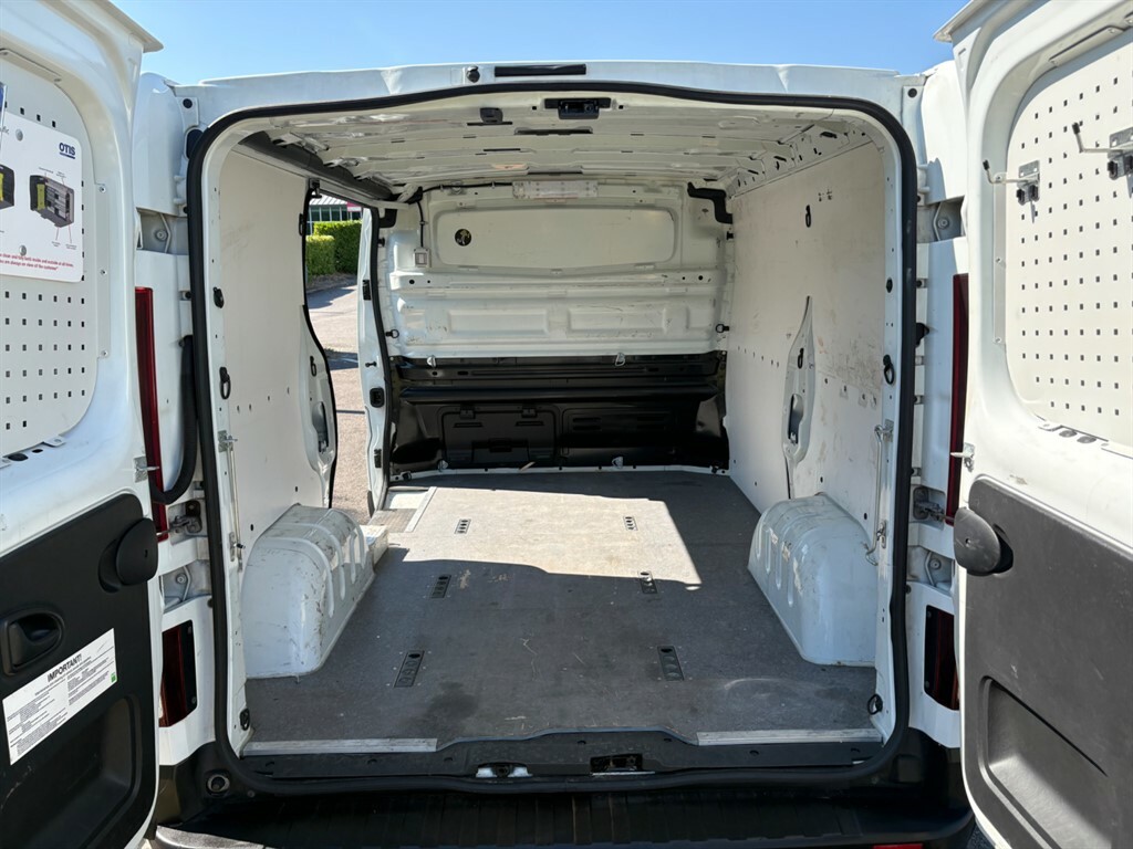 Renault Trafic Sl27 Business Plus Dci MF69NYD White #4