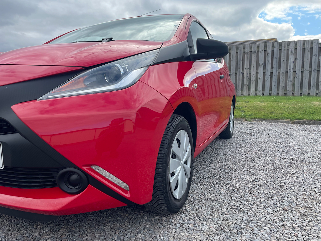 Toyota Aygo Hatchback SV65HTZ Red #5