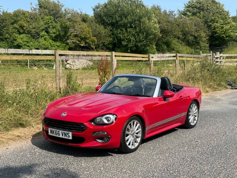Fiat 124 Spider 1.4 Multiair Lusso Red