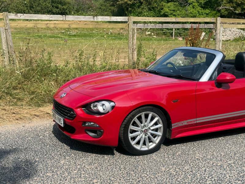 Fiat 124 Spider 1.4 Multiair Lusso Red #2