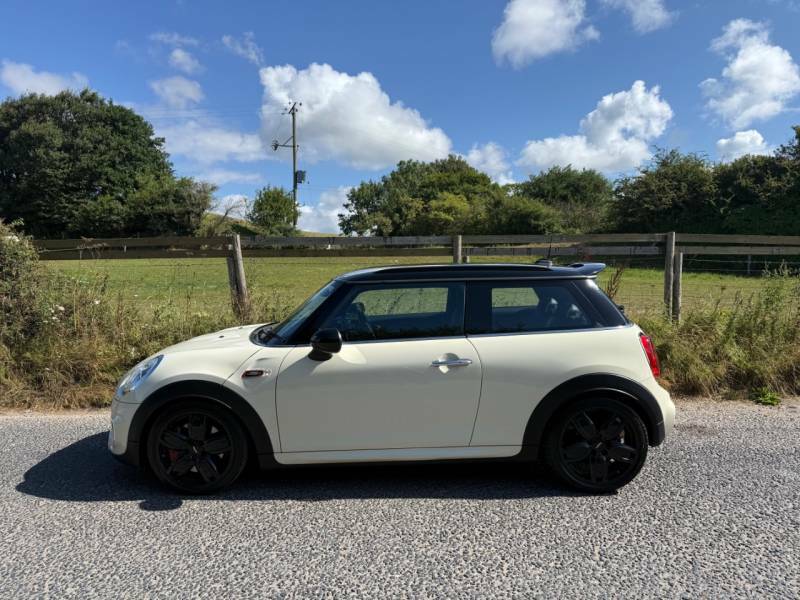 Mini Hatch 2.0 John Cooper Works - 2015 15 G14DJB White #3
