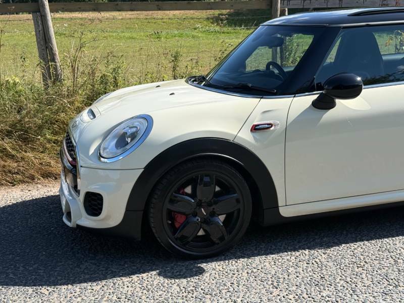 Mini Hatch 2.0 John Cooper Works - 2015 15 G14DJB White #2