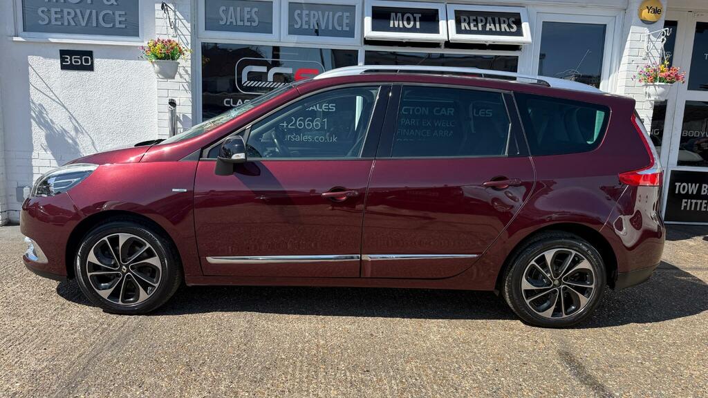 Renault Grand Scenic Mpv #4