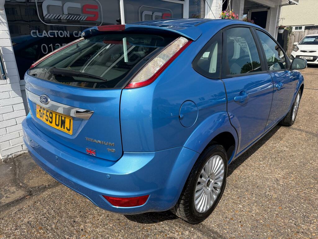 Ford Focus Hatchback  #3
