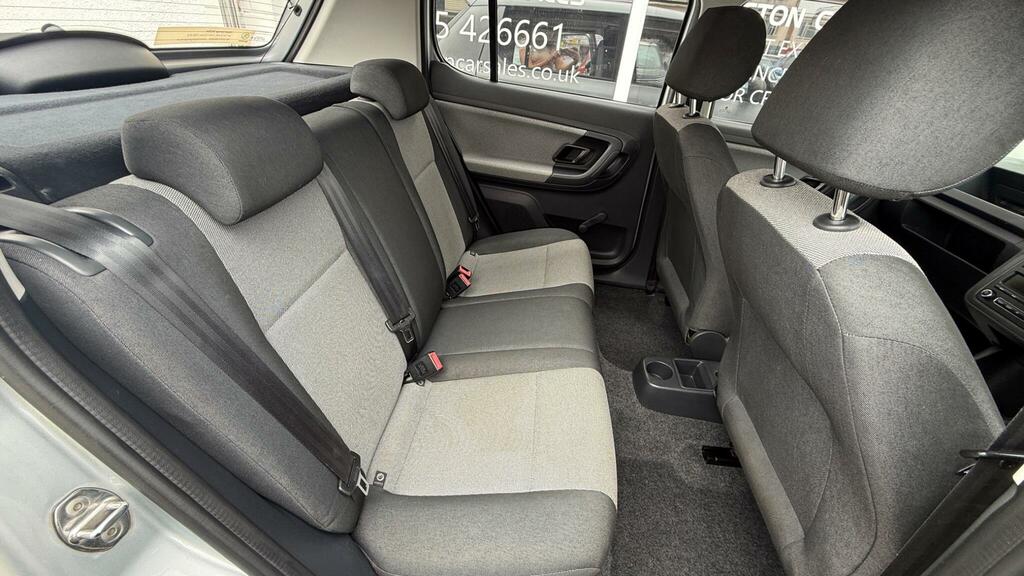 Skoda Fabia Hatchback Beige #12