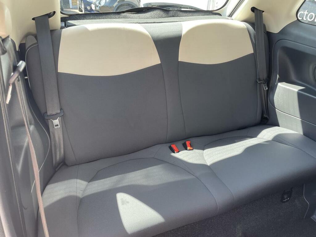 Fiat 500 Lounge Hatchback Silver #10